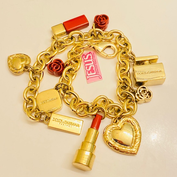 Dolce & Gabbana Jewelry - NWOT Dolce and Gabbana Charm Bracelet